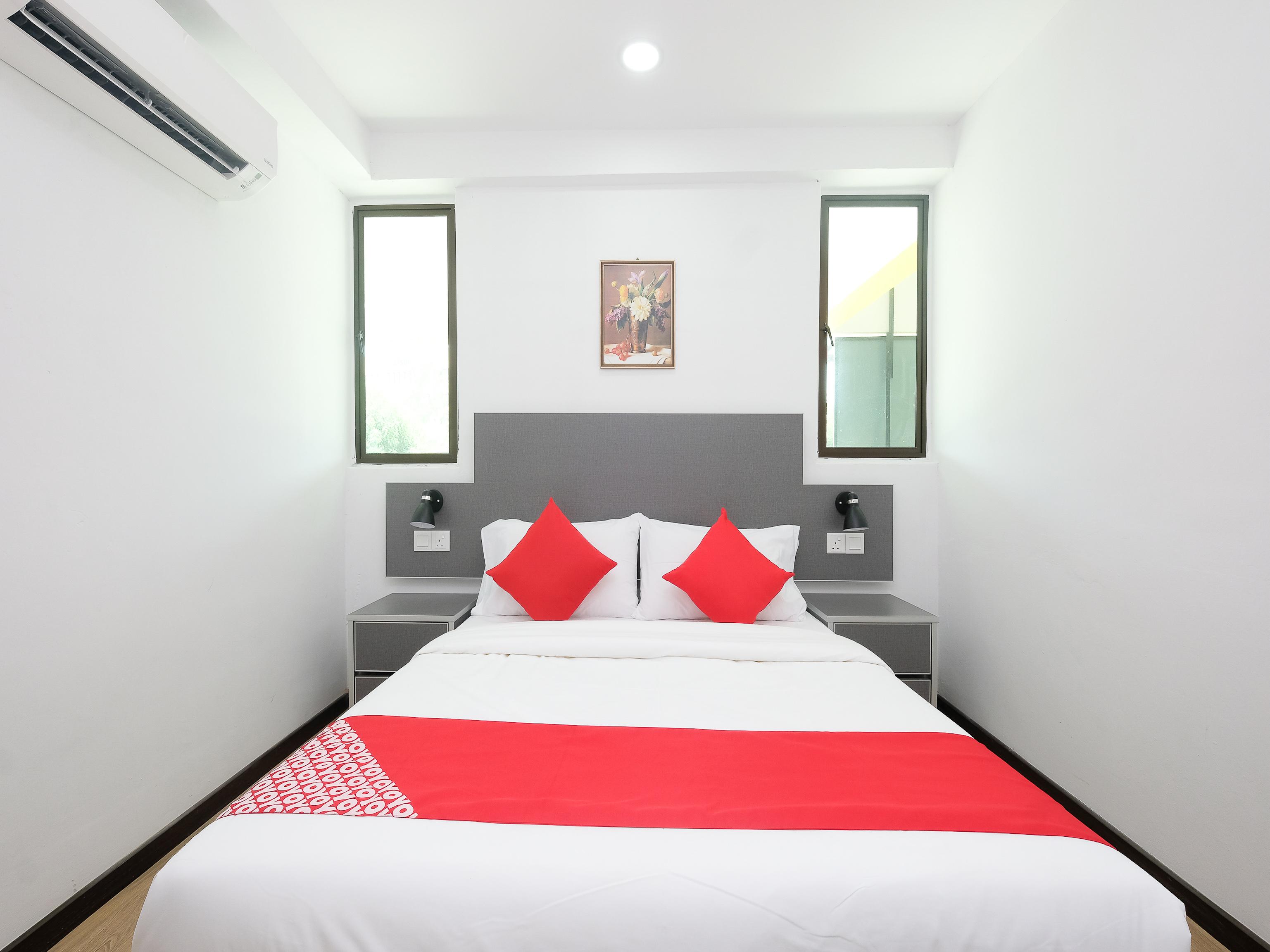 Oyo 44043 First Garden Hotel Kuantan Esterno foto